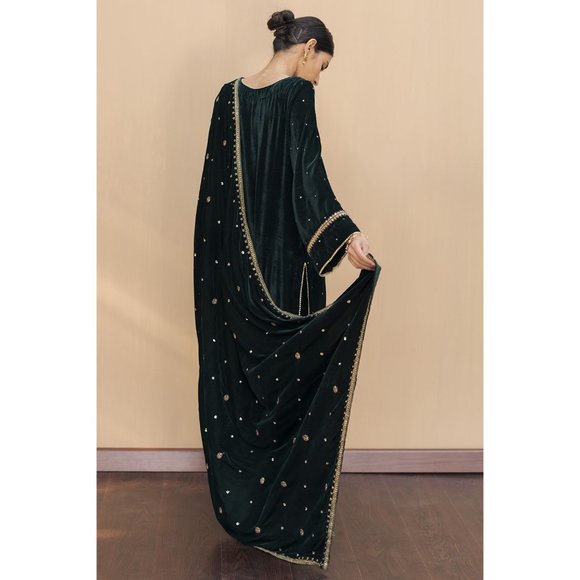 Punjabi Pakistani Beautiful Black Velvet Suit - Picture 8 of 8